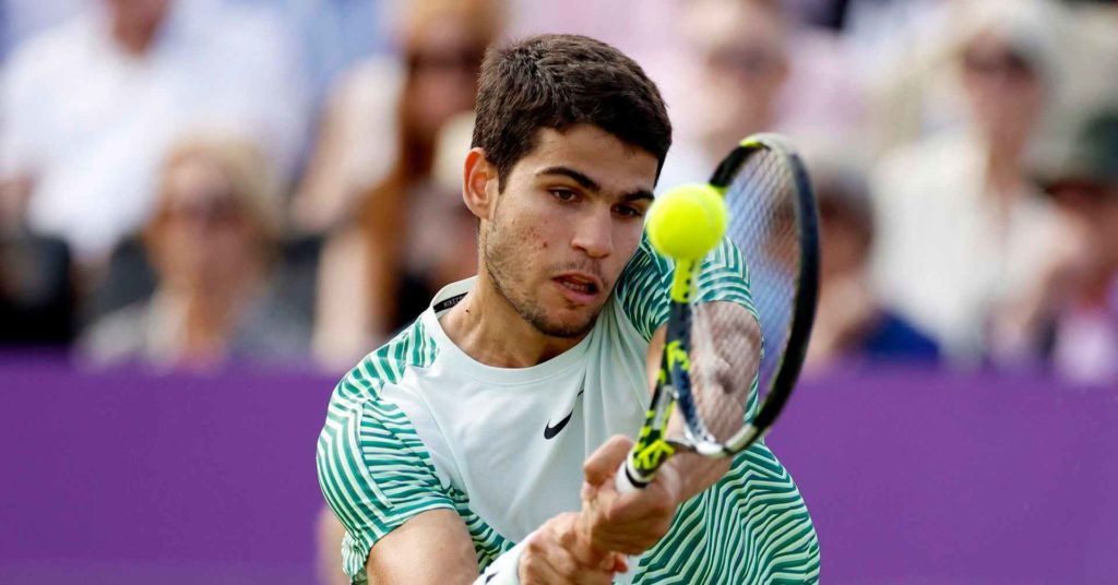 Carlos Alcaraz, Iga Swiatek no. 1 seeds for Wimbledon